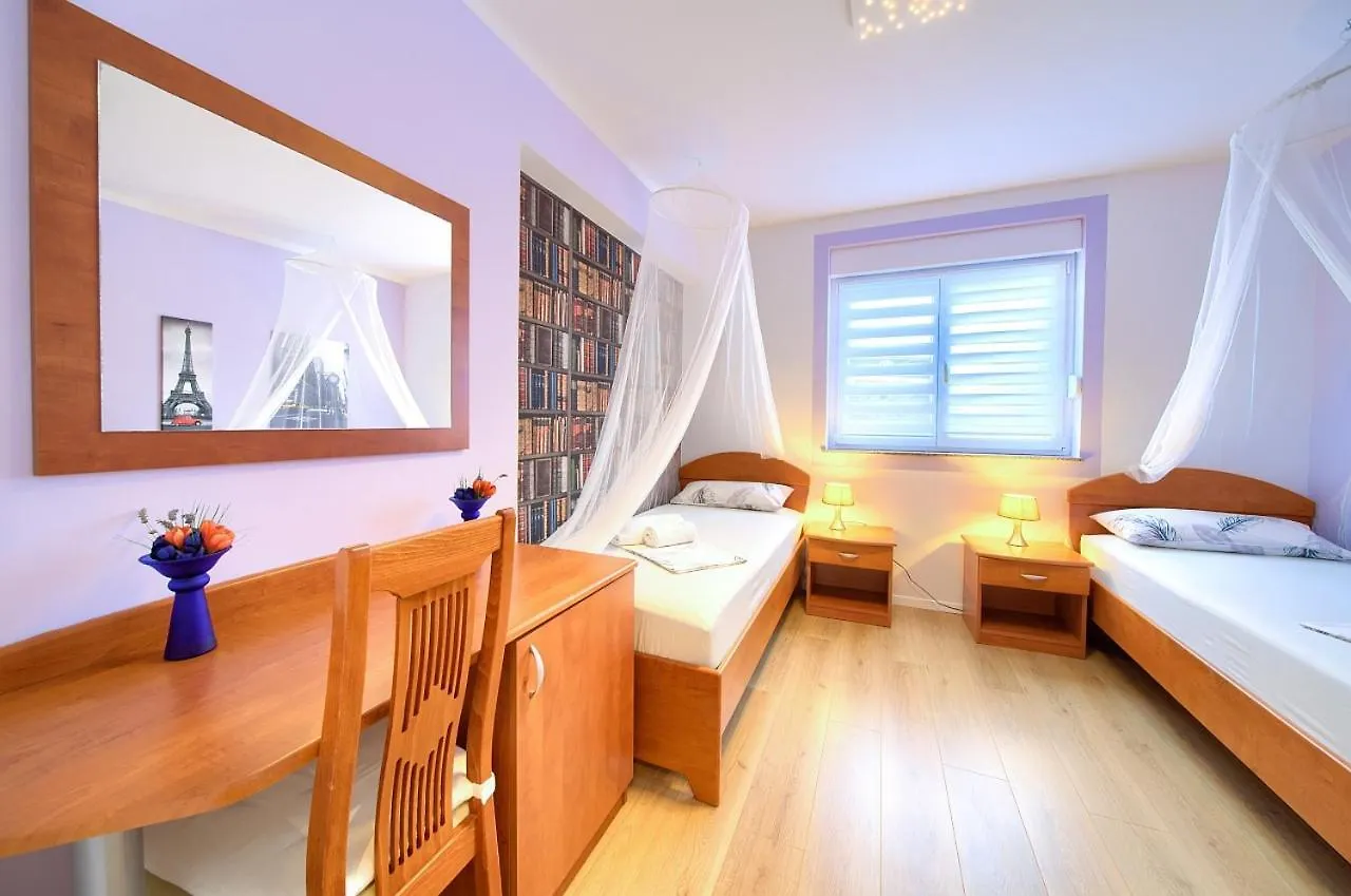 Apartman Bor Krk Krk Town 0*,
