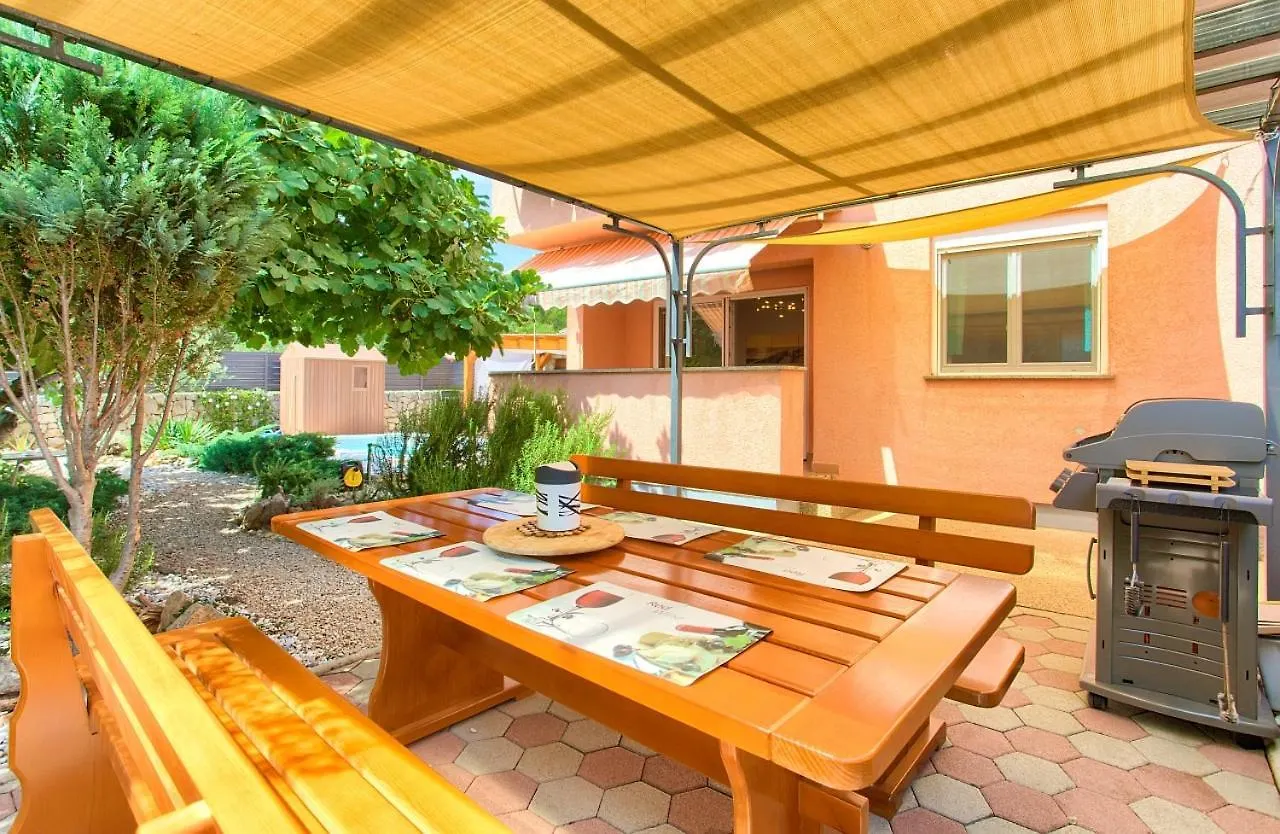 Apartment Apartman Bor Krk Krk Town